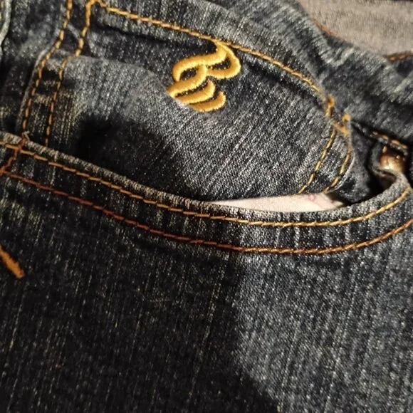 Rocawear Capris💛 💚 - Picture 7 of 8